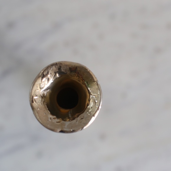 Textured gold candlestick holder - Picture 5 of 7